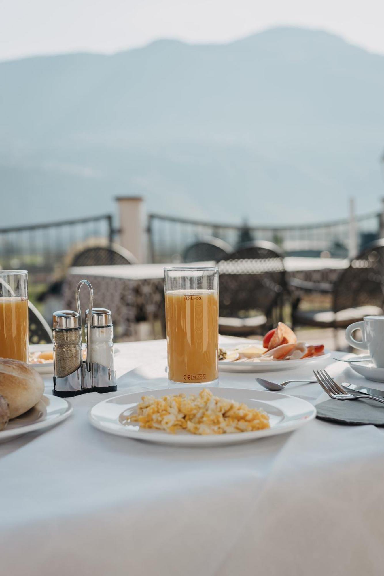 Hotel Weihergut Cermes